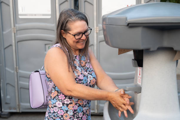 Best Portable bathroom rental  in Onawa, IA